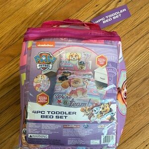 NWT Paw Patrol Toddler Bedding Set